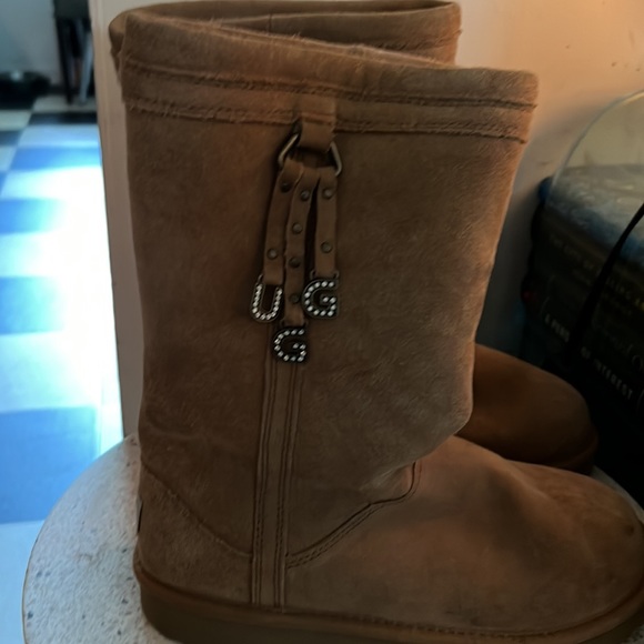 Ugg tan leather boots - Picture 2 of 5